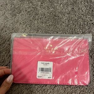 Kate Spade New York Hot Pink Leather Wristlet Wallet Clutch Pouch Sleek